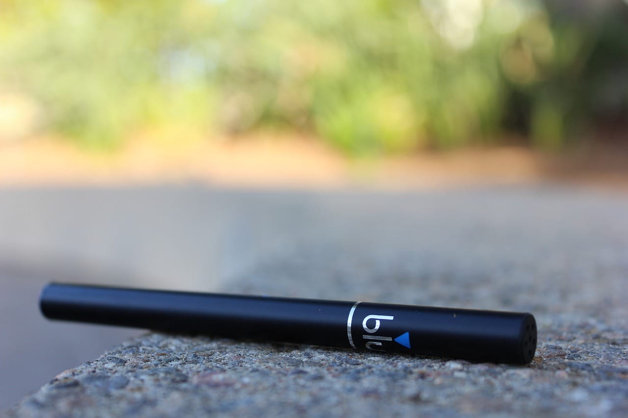 <title>Public Etiquette for Using Vape Pens</title>